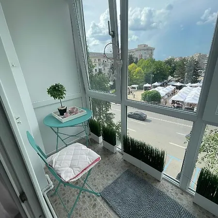 Ultracentral Apartment